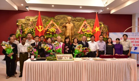 Thừa Thiên - Huế: Tiếp nhận tư liệu và hiện vật về Chủ tịch Hồ Chí Minh - ảnh 1