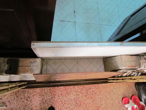 Giữa Thủ đô, mưa rào là... lụt - ảnh 3