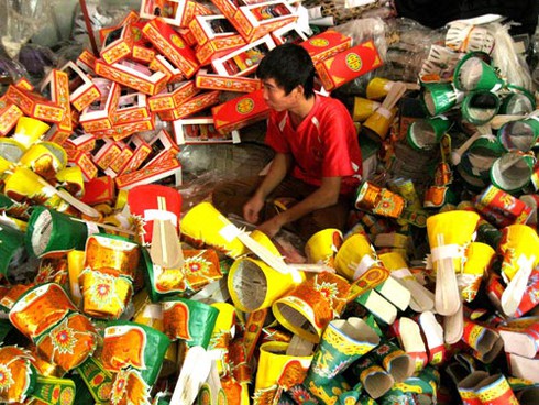 Bán siêu xe, tàu vũ trụ cho... người âm - ảnh 13