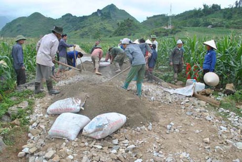 Đồng lòng, chung sức xây dựng nông thôn mới - ảnh 2