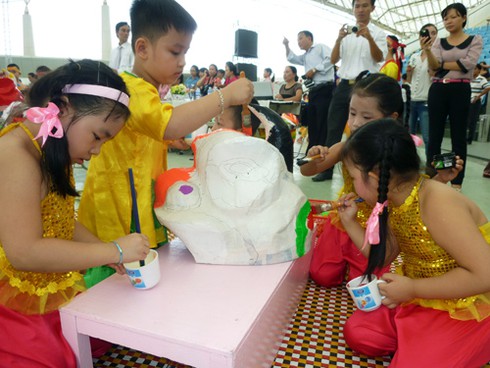 Chiếc lồng đèn của môt thời đã xa... - ảnh 2