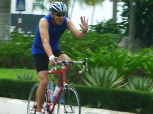 Du khách quốc tế đua tài bên bờ biển Đà Nẵng - ảnh 14