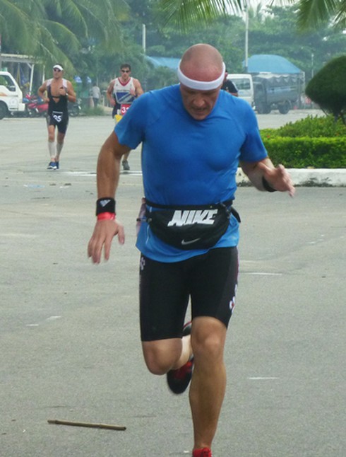 Du khách quốc tế đua tài bên bờ biển Đà Nẵng - ảnh 17