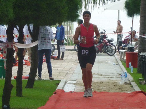 Du khách quốc tế đua tài bên bờ biển Đà Nẵng - ảnh 24