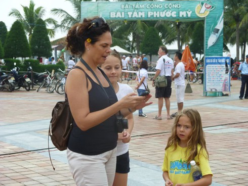 Du khách quốc tế đua tài bên bờ biển Đà Nẵng - ảnh 11