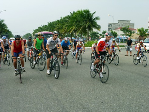 Đến lượt sân golf Montgomerie Links