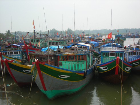 Đà Nẵng cấm tàu thuyền ra khơi trong
