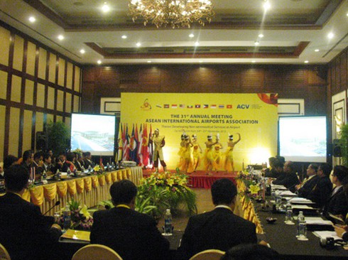 Các sân bay quốc tế ASEAN phát triển dịch vụ phi hàng không - ảnh 1