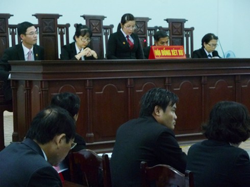 Tuyên gần 180 năm tù giam cho 2 băng nhóm giang hồ Đà Nẵng - ảnh 1