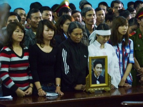 Tuyên gần 180 năm tù giam cho 2 băng nhóm giang hồ Đà Nẵng - ảnh 3