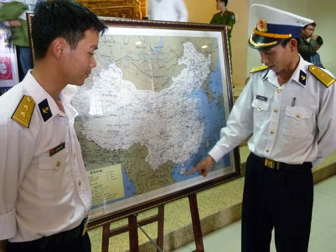 Đà Nẵng: Hàng nghìn người xem triển lãm về Hoàng Sa - ảnh 16