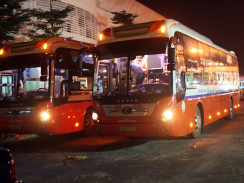 Đà Nẵng: Một buổi tối bắt 3 xe khách hoạt động trái quy định - ảnh 1