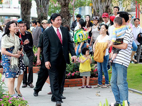 Đà Nẵng kéo dài thời gian tổ chức đường hoa thêm 2 ngày - ảnh 3