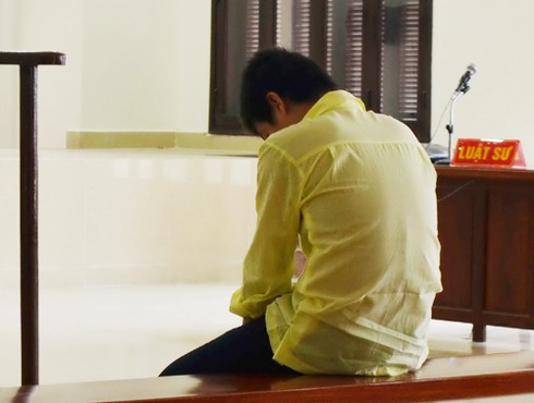 Lãnh án 3 năm tù vì hiếp dâm trẻ em - ảnh 1