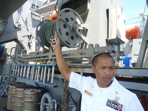 Khám phá sức mạnh tàu cứu hộ USNS Salvor của Mỹ tại Đà Nẵng - ảnh 14