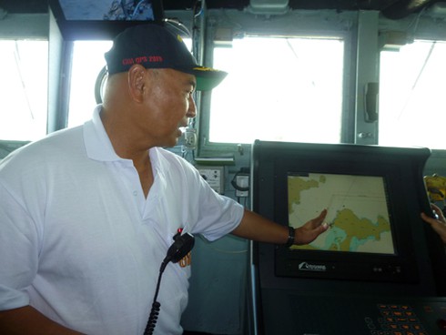 Khám phá sức mạnh tàu cứu hộ USNS Salvor của Mỹ tại Đà Nẵng - ảnh 10