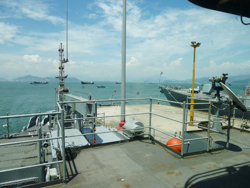 Khám phá sức mạnh tàu cứu hộ USNS Salvor của Mỹ tại Đà Nẵng - ảnh 8