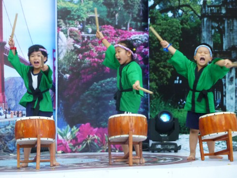 Hình ảnh thú vị trong ngày hội văn hoá - ẩm thực quốc tế Đà Nẵng 2013 - ảnh 14