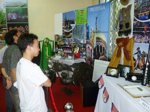 Hình ảnh thú vị trong ngày hội văn hoá - ẩm thực quốc tế Đà Nẵng 2013 - ảnh 8