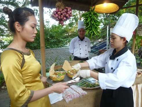 Hình ảnh thú vị trong ngày hội văn hoá - ẩm thực quốc tế Đà Nẵng 2013 - ảnh 18