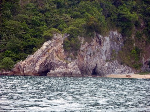 Buông câu lúc hoàng hôn trên biển Sơn Trà - ảnh 9