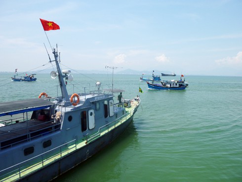 Tàu Biên phòng thường xuyên bám biển bảo vệ ngư dân - ảnh 1