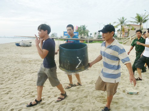 Ly kỳ chuyện ngư dân Đà Nẵng bắt được... hải cẩu! - ảnh 18