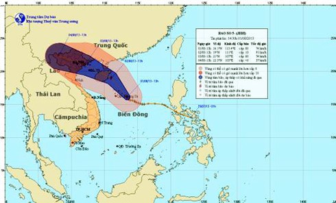 Hàng loạt tàu miền Trung gặp sự cố do bão số 5 - ảnh 1