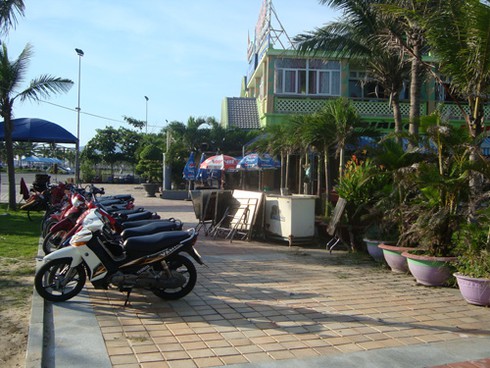 Đà Nẵng: Phải trả lại lối lên xuống biển cho dân! - ảnh 2