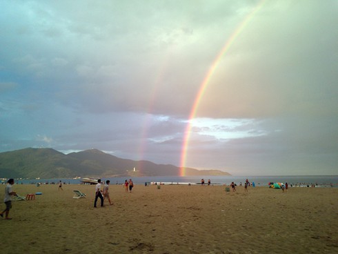 Đà Nẵng: Kỳ lạ cầu vồng kép