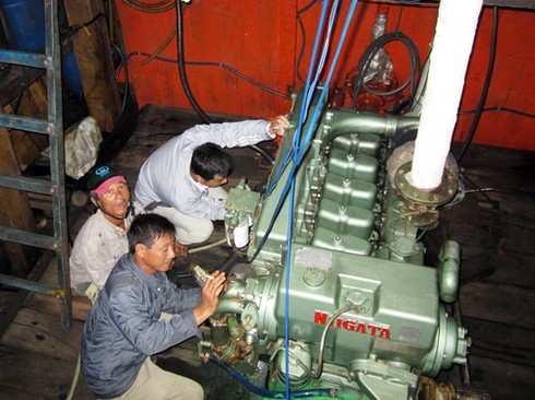 Thêm một tàu cá hỏng máy, thả trôi trên biển - ảnh 1