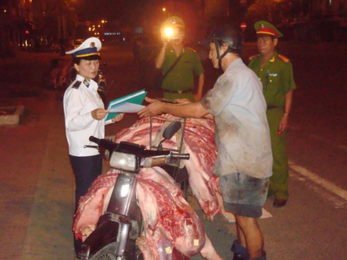 Đà Nẵng: Dừng hoạt động 19 lò mổ nhỏ lẻ từ 1/1/2014 - ảnh 1