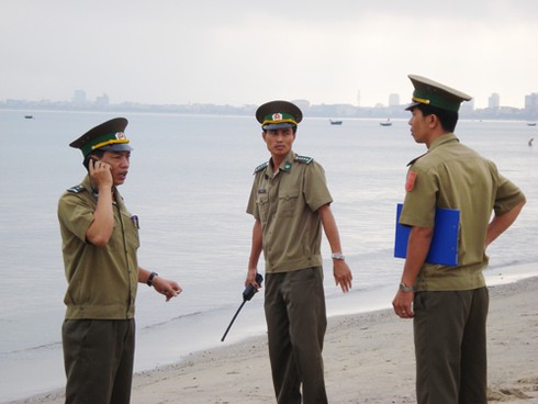 Áp thấp nhiệt đới: Đà Nẵng cấm tàu thuyền ra khơi - ảnh 1