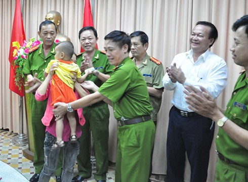 Đà Nẵng: Bắt cóc, bán bé trai với giá 1,1 triệu đồng - ảnh 2