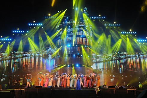 Đà Nẵng: Sôi động các chương trình đón năm mới 2014 - ảnh 1