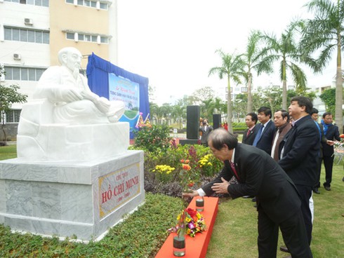Đà Nẵng: Dựng tượng 3 danh nhân văn hóa thế giới - ảnh 2