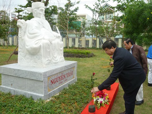 Đà Nẵng: Dựng tượng 3 danh nhân văn hóa thế giới - ảnh 3