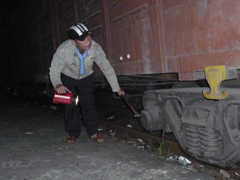 Dành trọn đêm giao thừa đảm bảo an toàn chạy tàu - ảnh 7