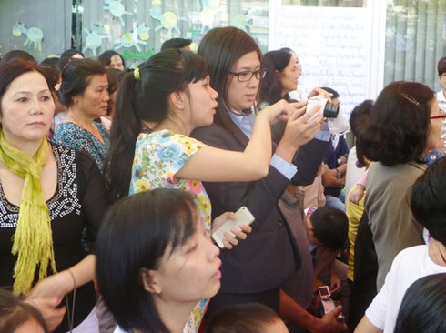 Ngộ nghĩnh bé mầm non biểu diễn văn nghệ - ảnh 22