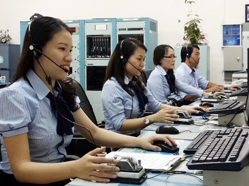 Đưa ngư dân bị nạn trên biển vào đảo Hải Nam cứu chữa - ảnh 1