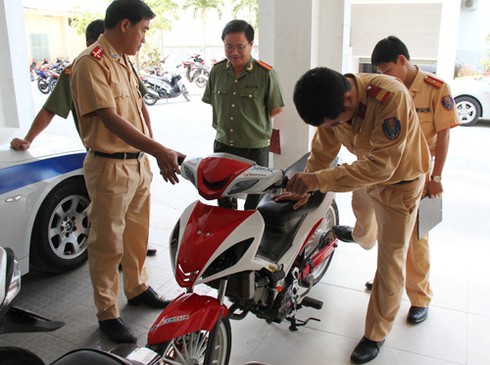 Đà Nẵng: Quái xế hối lộ 500 nghìn đồng