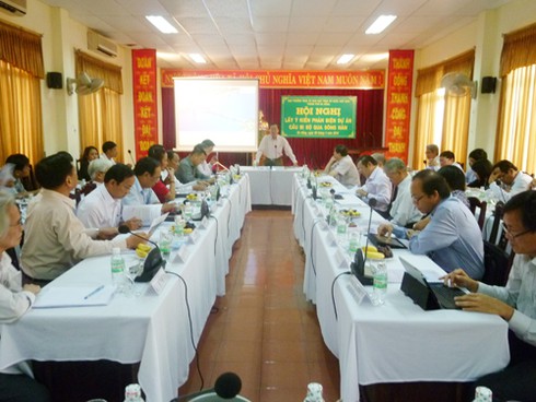 Đà Nẵng xây cầu đi bộ qua sông Hàn: Thừa giấy vẽ voi? - ảnh 1