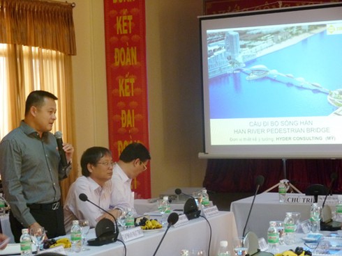 Đà Nẵng xây cầu đi bộ qua sông Hàn: Thừa giấy vẽ voi? - ảnh 2