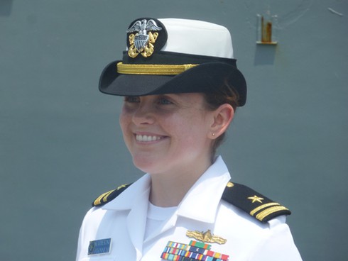 Những nụ cười trên chiến hạm