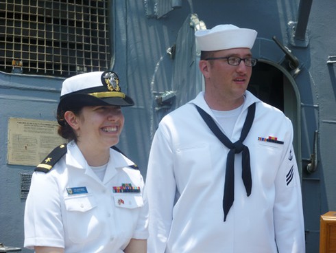 Những nụ cười trên chiến hạm