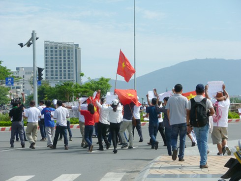 Người dân nơi có huyện Hoàng Sa phản đối giàn khoan Trung Quốc - ảnh 4