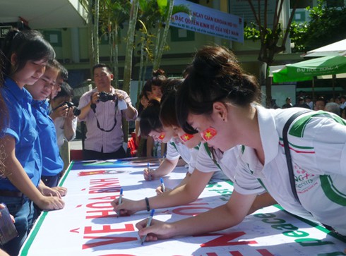 Trung Quốc không thăm dò dầu khí mà thăm dò lòng dân Việt! - ảnh 7