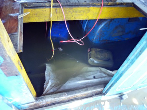 Đứt ruột đón “xác” tàu cá bị Trung Quốc đâm chìm - ảnh 15