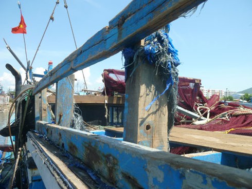Đứt ruột đón “xác” tàu cá bị Trung Quốc đâm chìm - ảnh 20