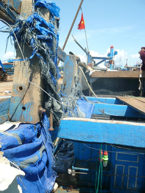 Đứt ruột đón “xác” tàu cá bị Trung Quốc đâm chìm - ảnh 26